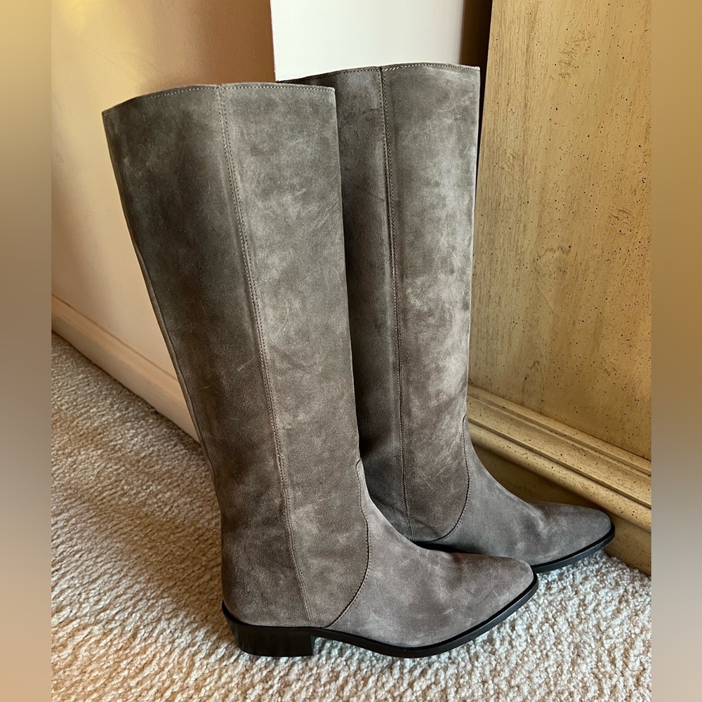 Boemos Knee high Taupe Suede Boots